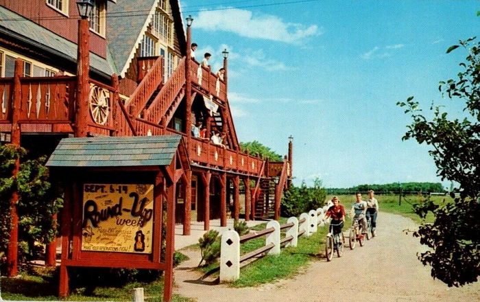 Sojourn Lakeside Resort (Gay El Rancho Ranch, El Rancho Stevens Ranch) - Vintage Postcard